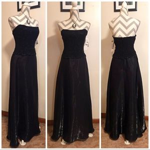 🆕 NWT Scott McClintock Black Strapless Gown 12